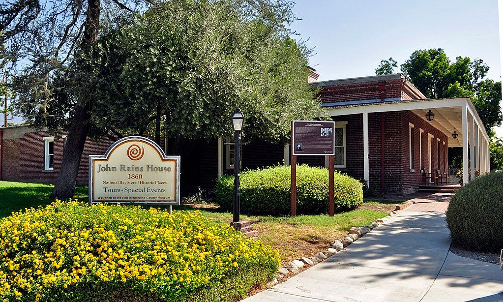 Welcome sign of John Rains House