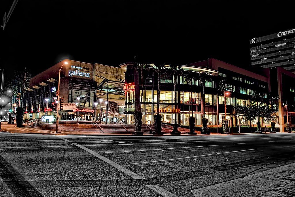 Front View of Sherman Oaks Galleria at Night