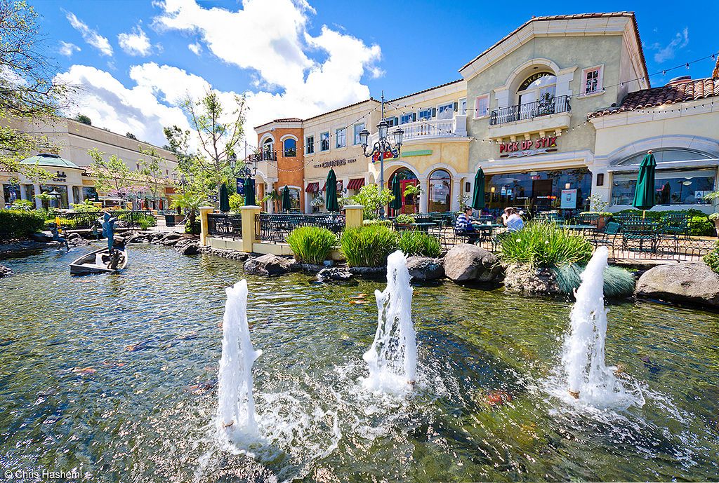 View of The Commons at Calabasas