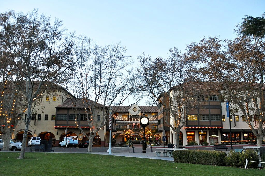 View of Todos Santos Plaza