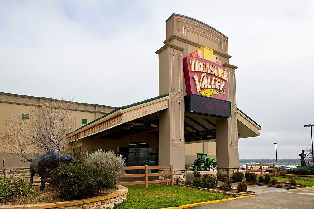 Exterior of Treasure Valley Casino