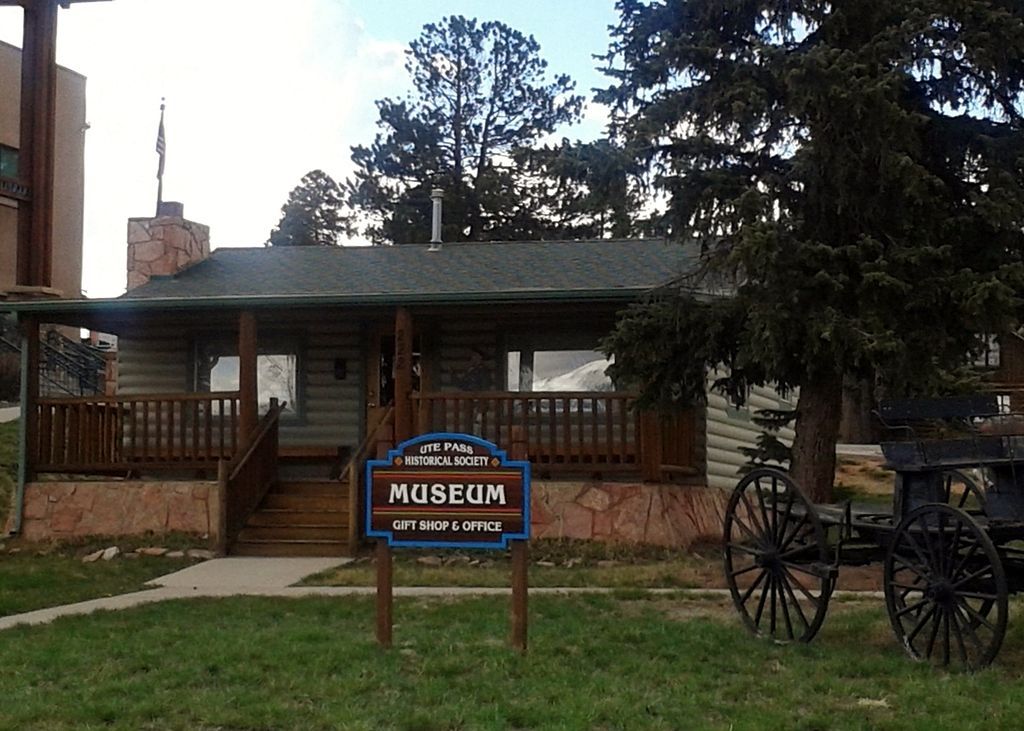 Exterior of Ute Pass Historical Society