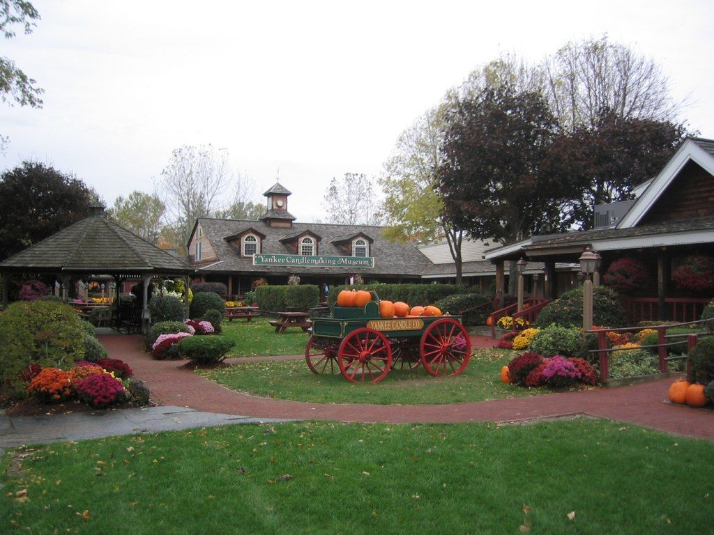 The grounds of Yankee Candle Flagship Store