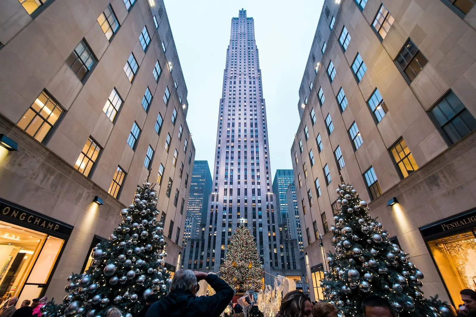 15 Best Winter Light Displays Across the US