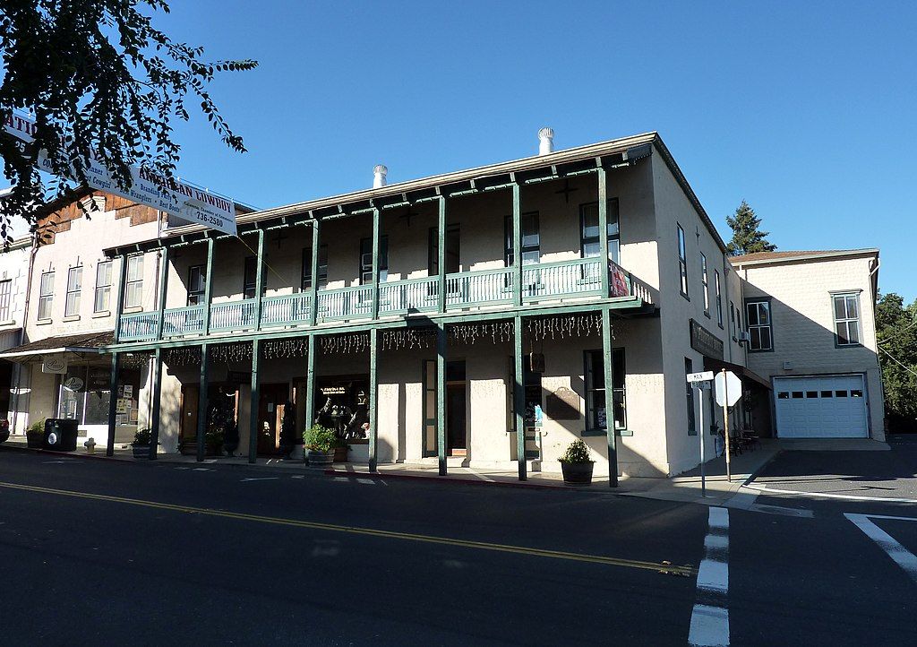 Front View of Angels Hotel