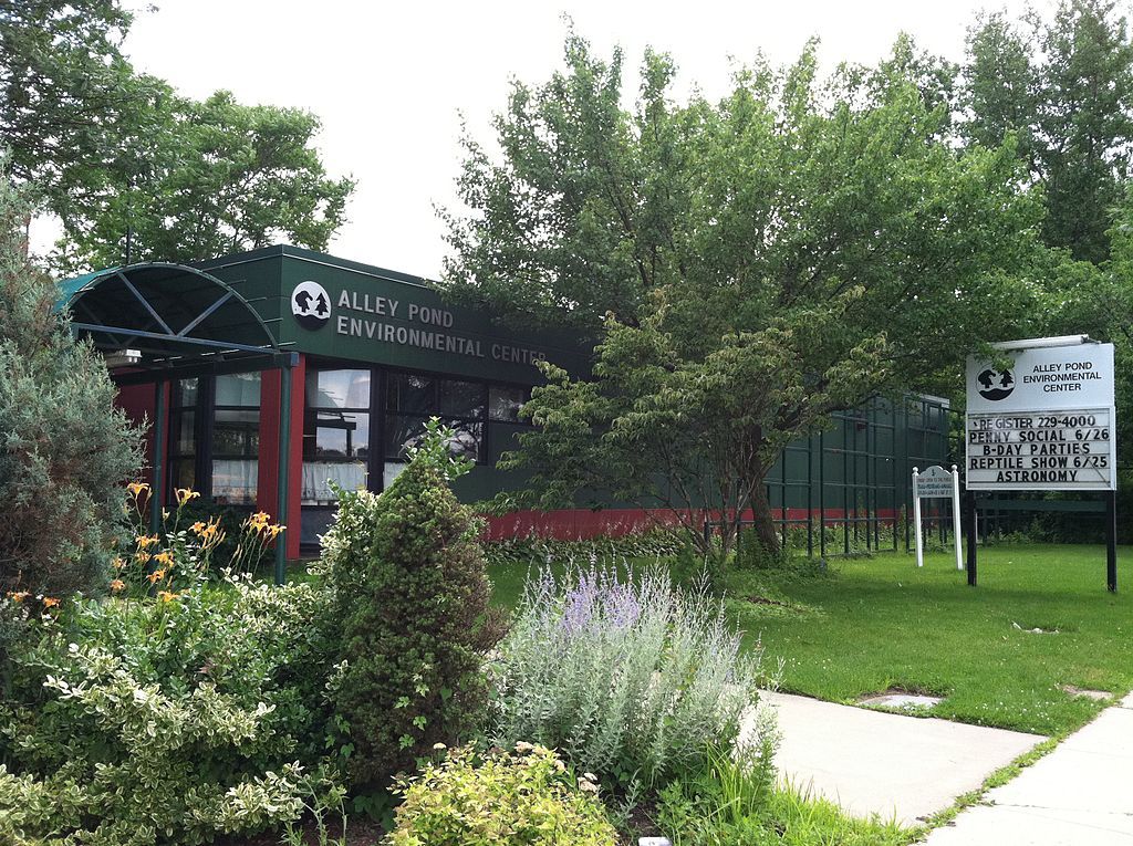 Daytime view of Alley Pond Park Environmental center