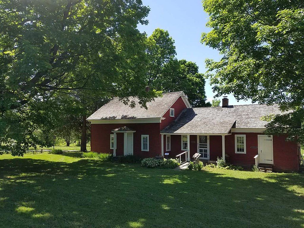 Front view of Wilder Homestead