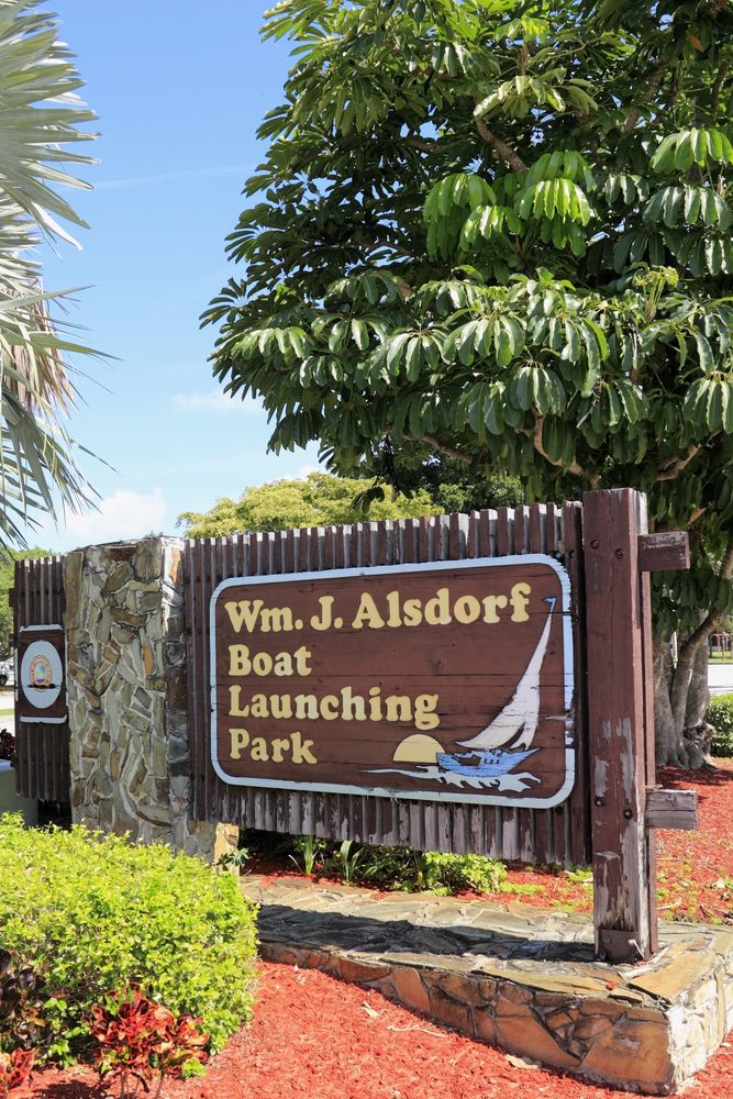 Welcome sign of Alsdorf park public boat launch