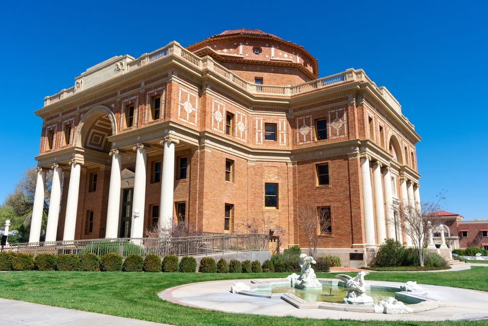 Facade of the Atascadero City Hall