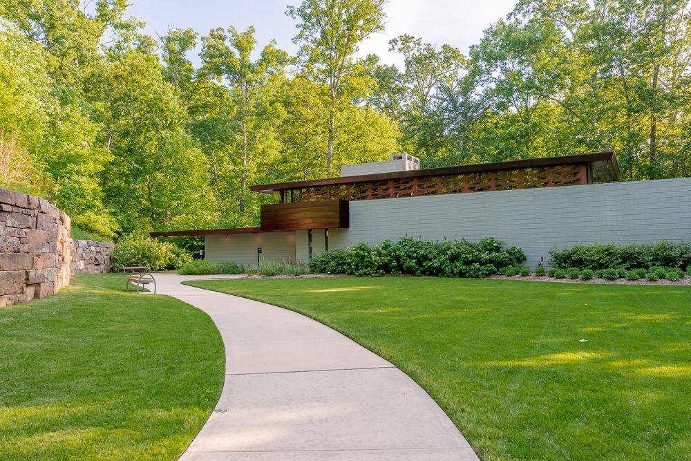 Clean cut grass surrounding Frank Lloyd Wright Bachman-Wilson House