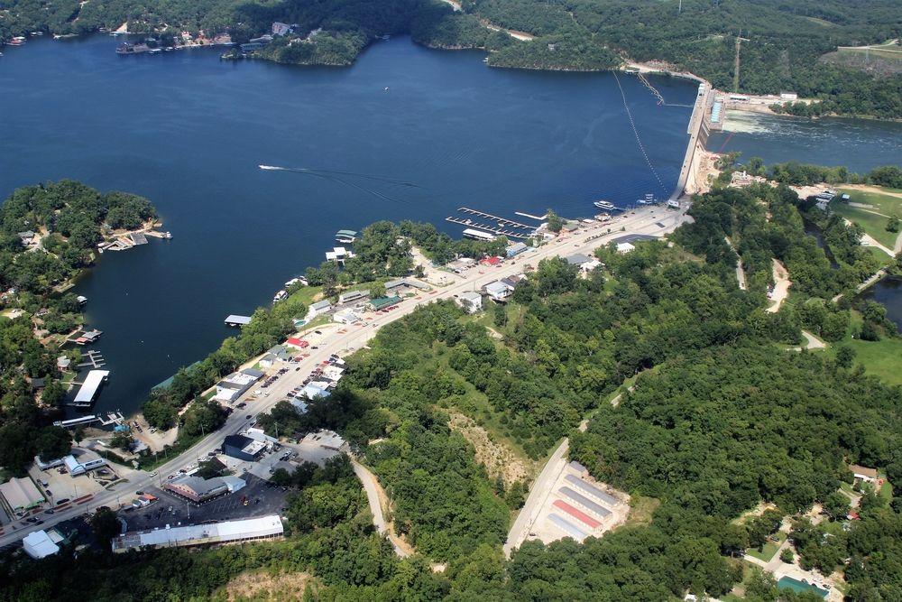 Bagnell Dam Strip