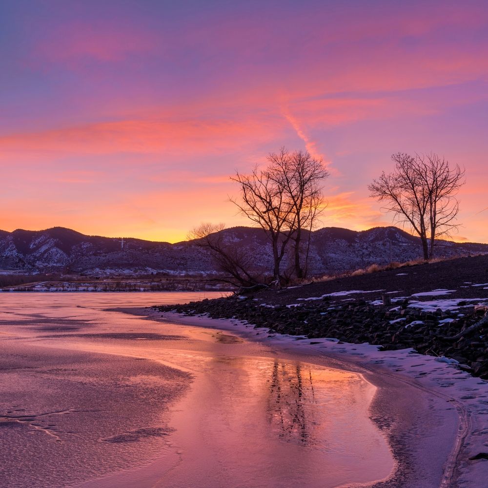 Vibrant sunset at the Bear Creek Lake Park
