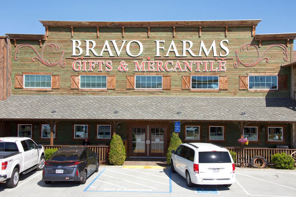 Gift shop at Bravo Farms