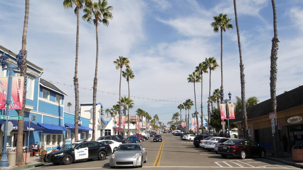 Street view of California Surf Museum