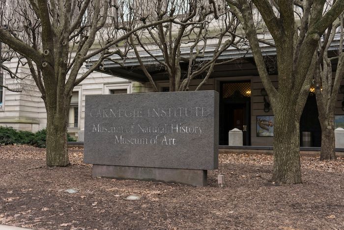 Welcome sign of Carnegie Museum of art