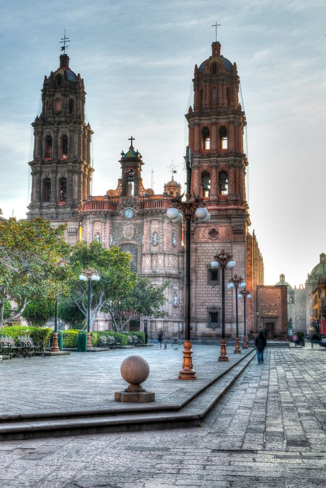 The grand stone building of Cathedral of San Luis Potosí