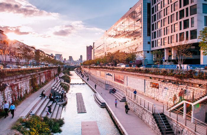 Cheonggyecheon stream