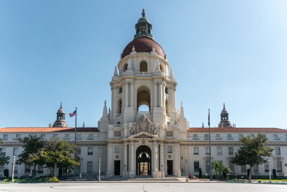 Stunning white building of the City Hall