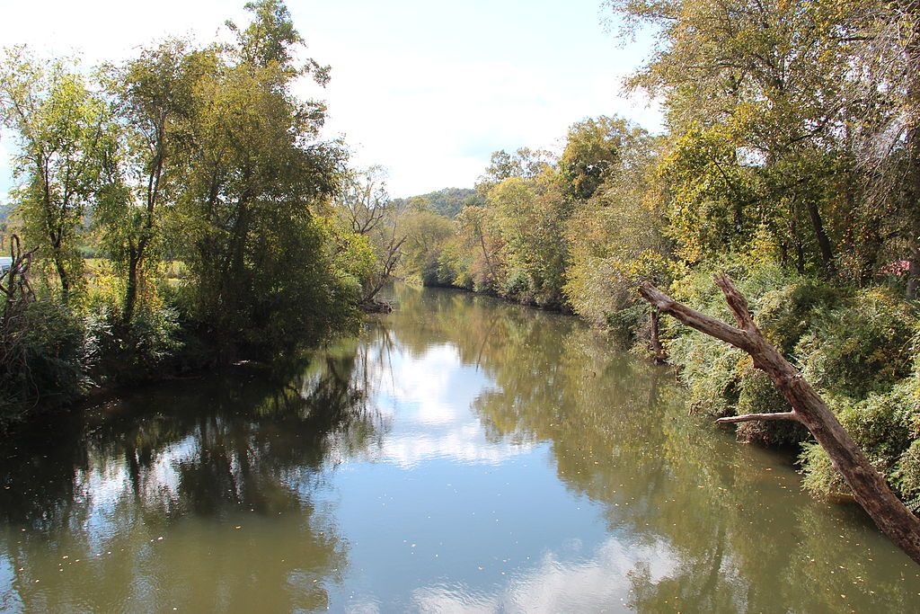 The waters of Coosawattee River