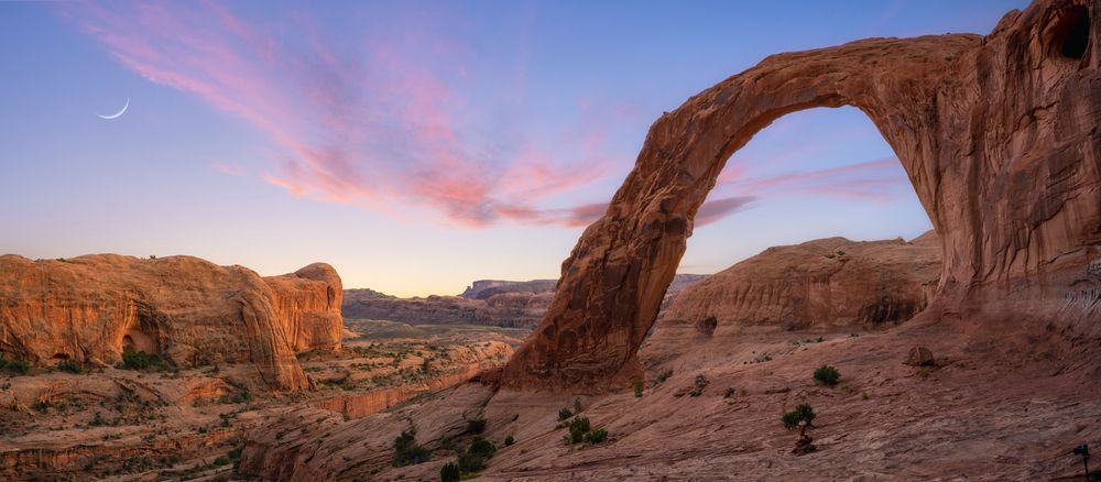 Photos at Corona Arch in Moab, UT