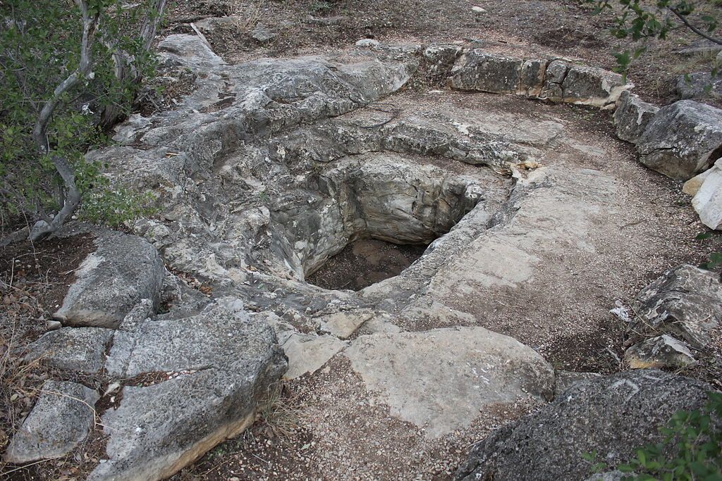 Daytime view of the Dead Man’s Hole
