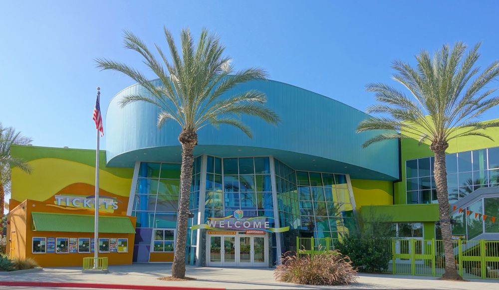 Entrance to Discovery Cube