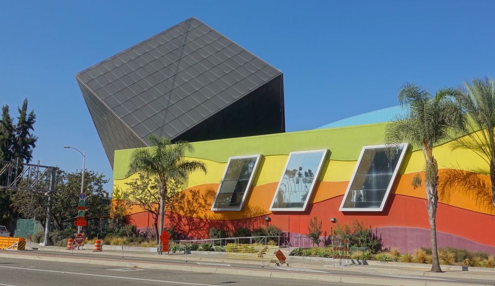 Unique architecture of Discovery Cube