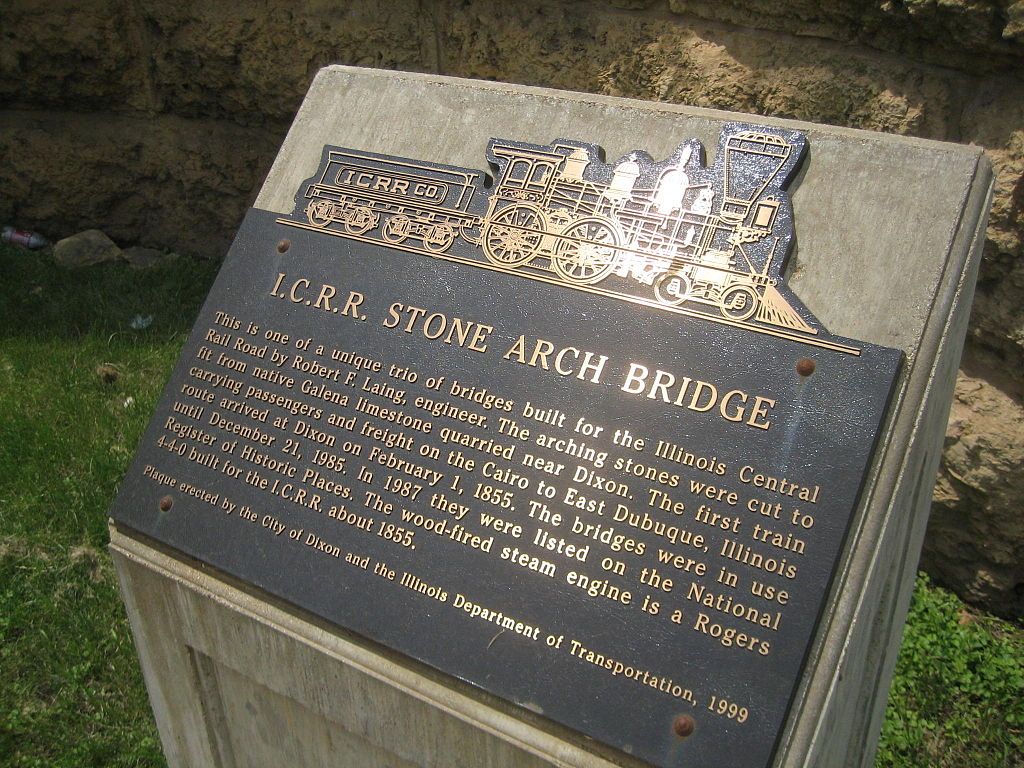 History marker of 1st street's stone arch bridge