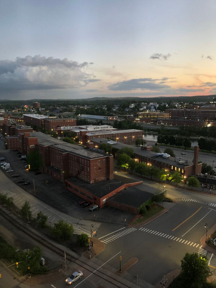 Street view of Downtown Manchester