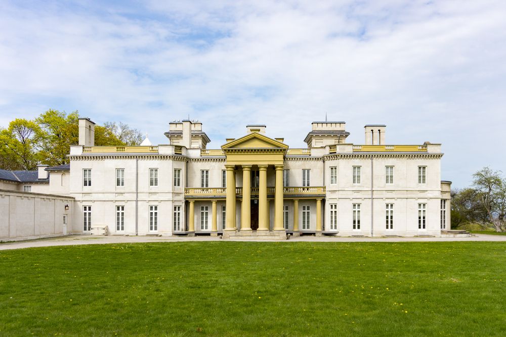 Front View of Dundurn Castle