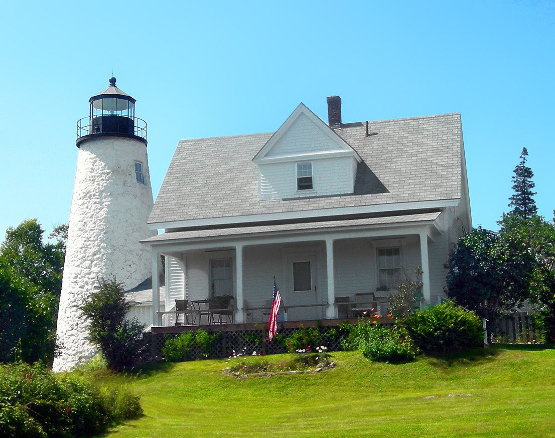 Facade of the Dyce Head Lighthouse