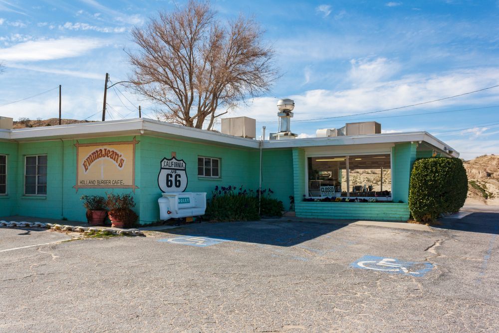 Exterior of Emma Jean's Holland Burger Cafe