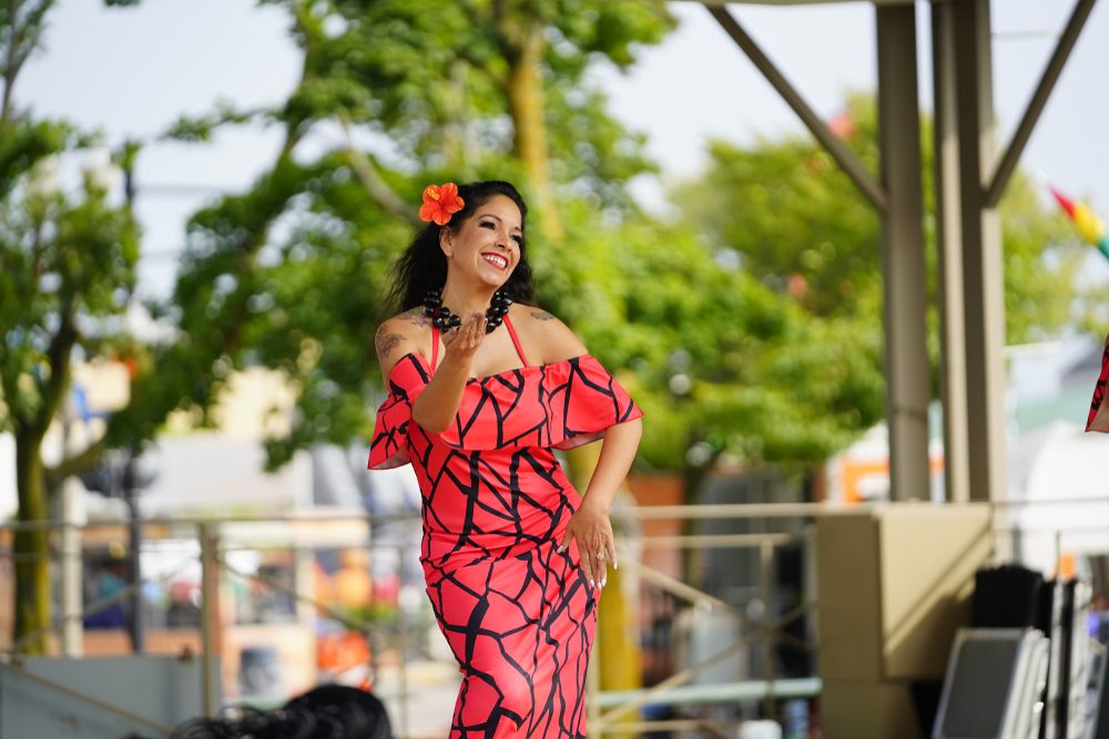 Hawaiian performance at Ethnic Fest