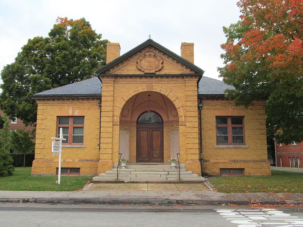 Exterior of the Exeter Historical Society