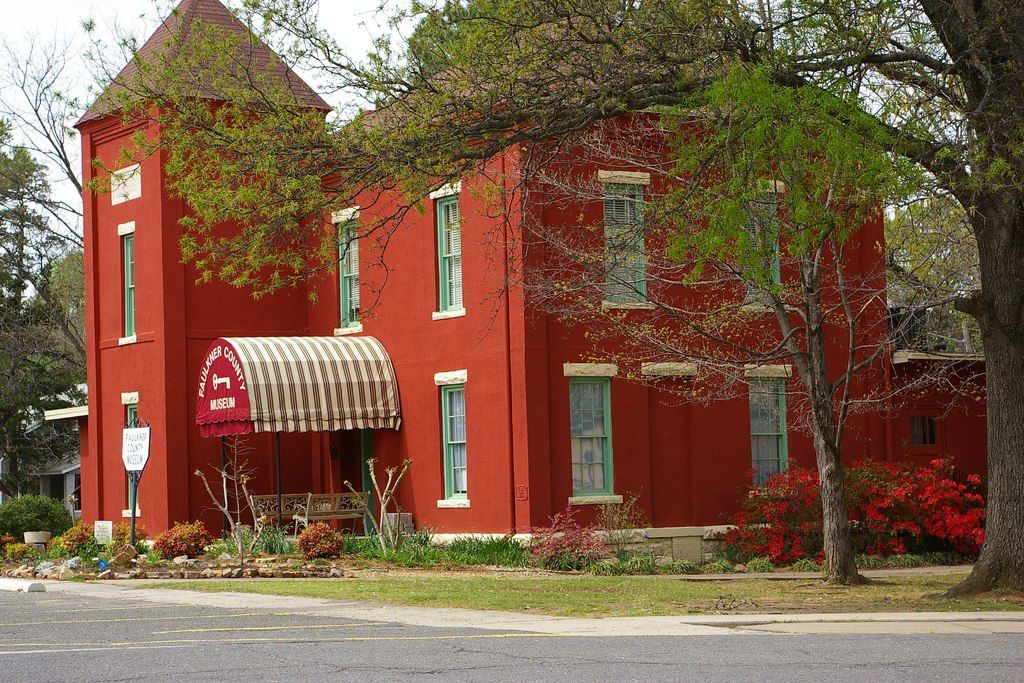 Outside View of Faulkner County Museum