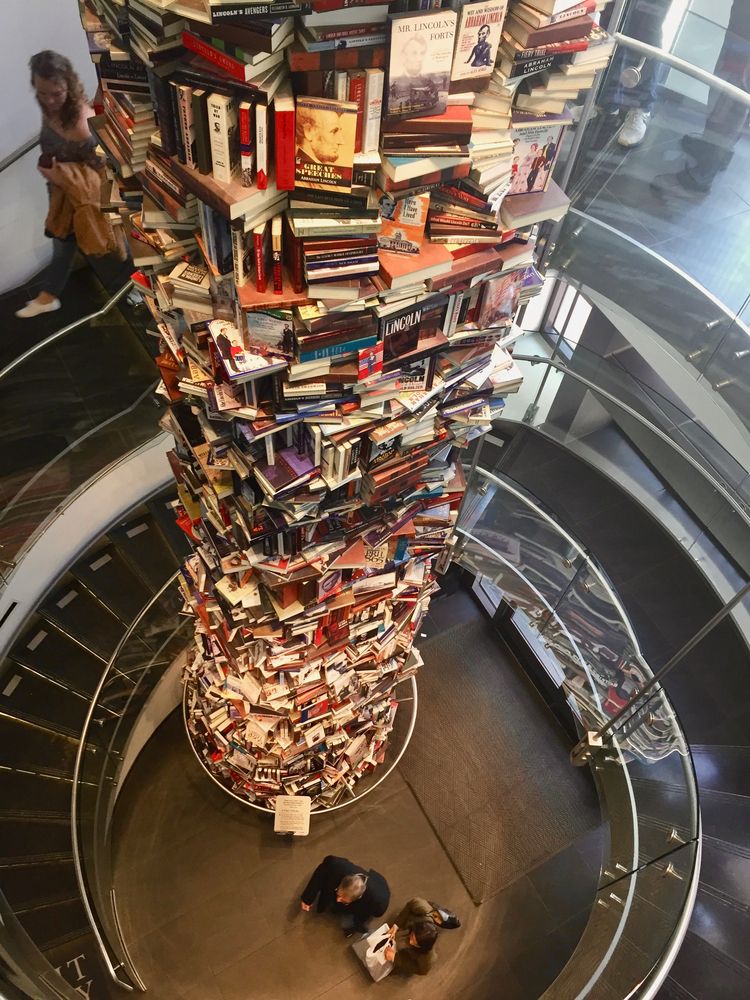 Stack of books cenre piece at Ford's Theatre