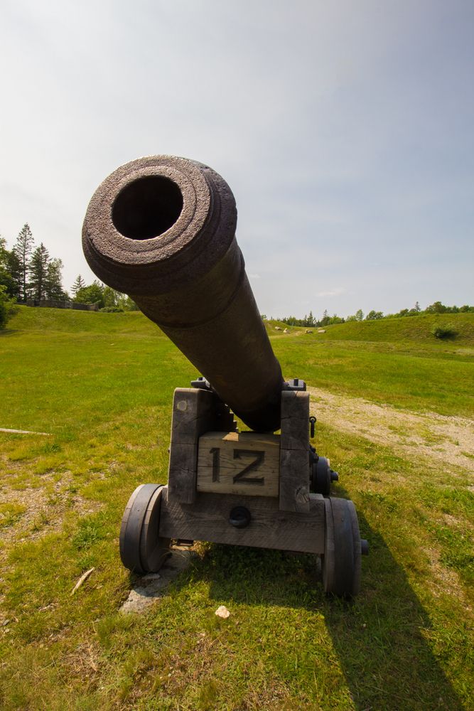 Cannon at Fort George