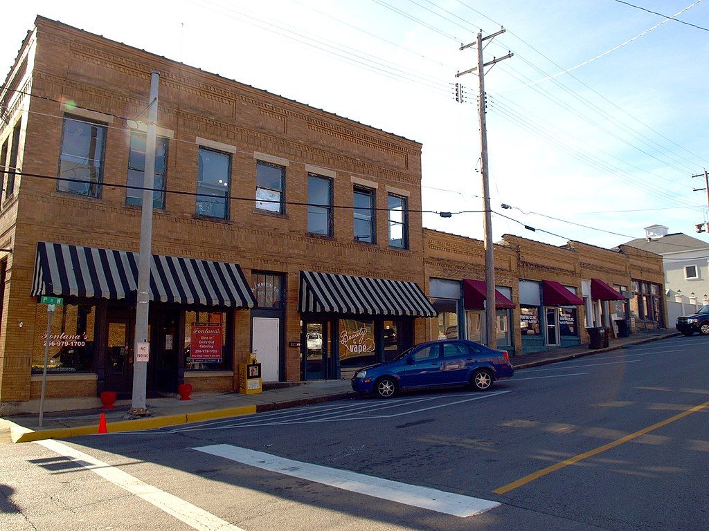 Shops at Fort Payne Main Street