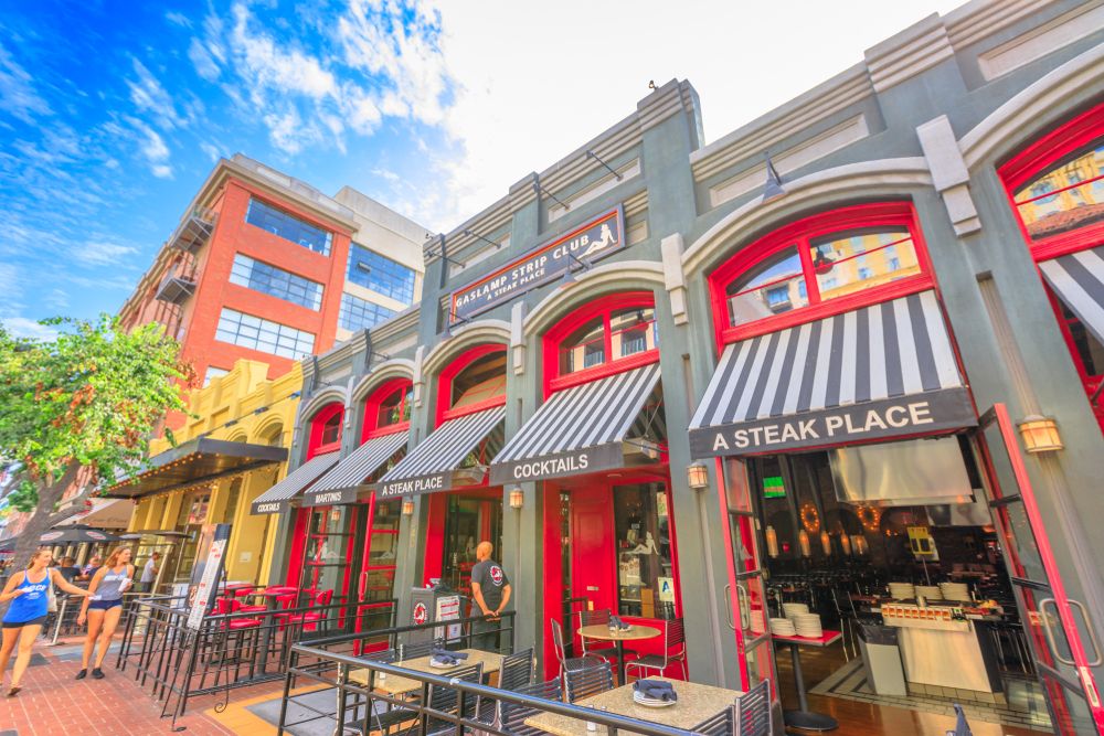 Club and restaurant in Gaslamp Quarter