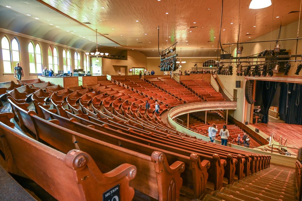 Seating arrangement at Grand Ole Opry
