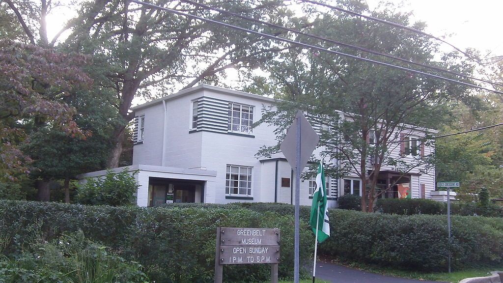 Exterior view of Greenbelt Museum