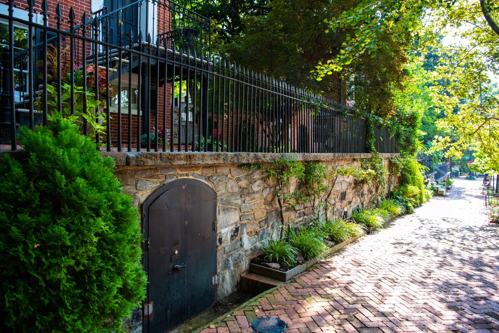 Street view of Gun Barrel Fence