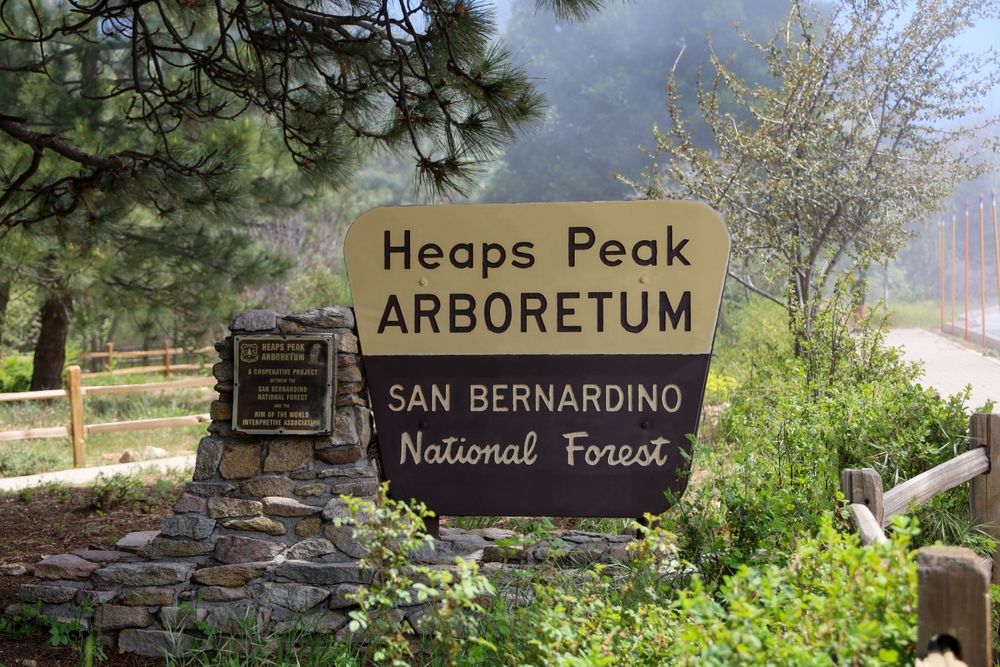 Signage of the Heaps Peak Arboretum