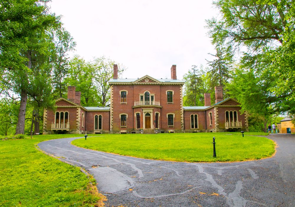 Exterior of Henry Clay Estate