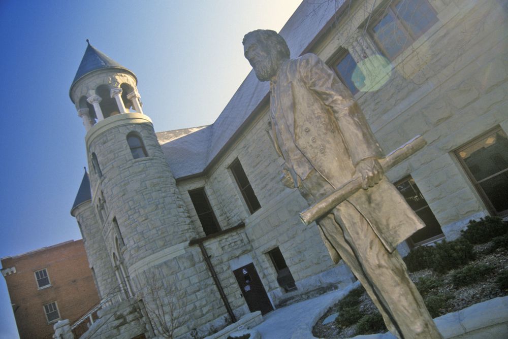 Statue at the entrance of Western Heritage Center
