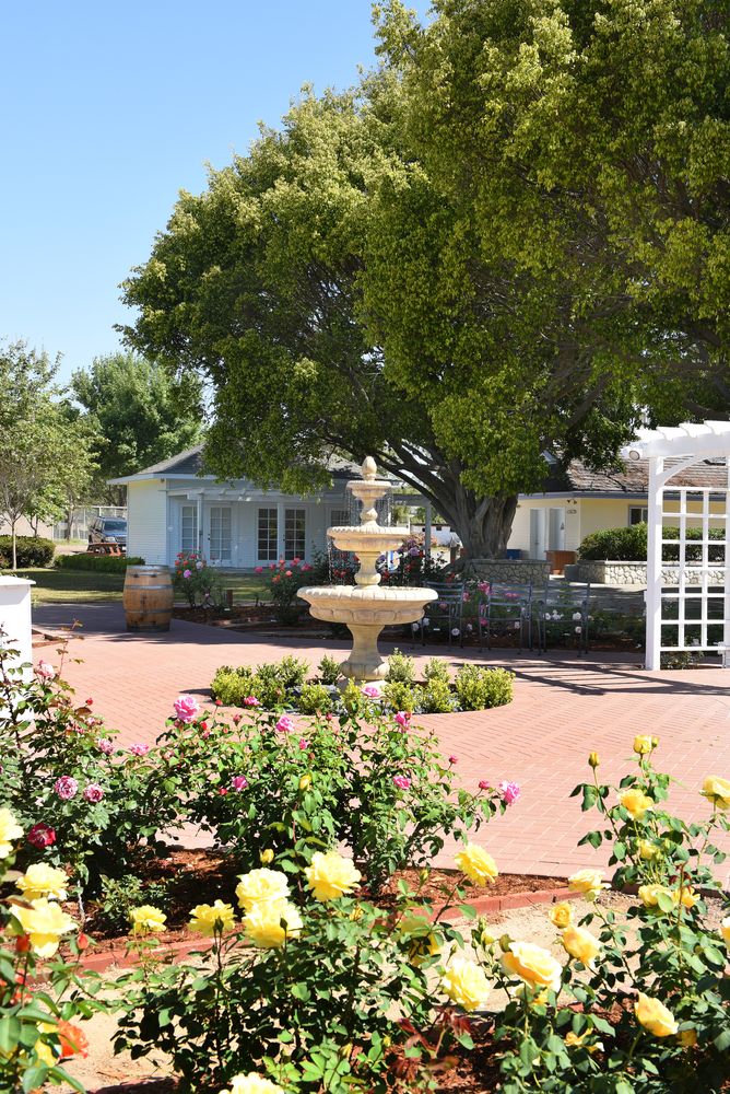 Fountain and garden at Heritage Museum of Orange County