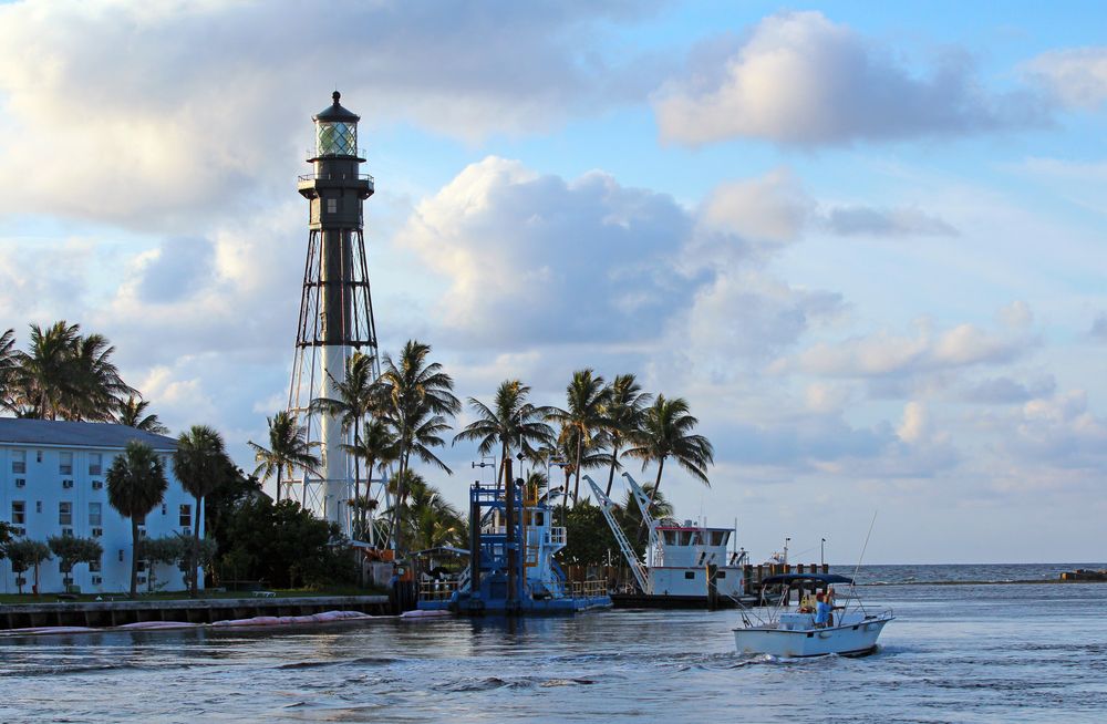Daytime view of Hillsboro Inlet House