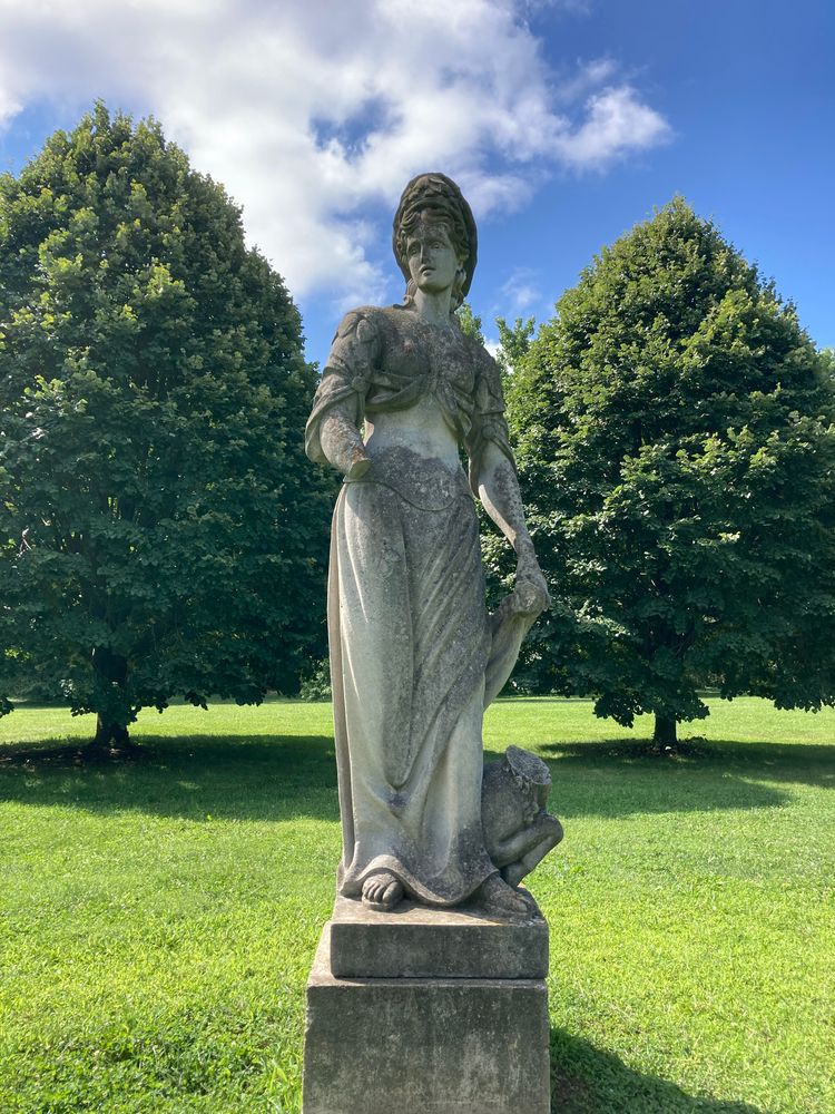 Statue at the Holliday Park