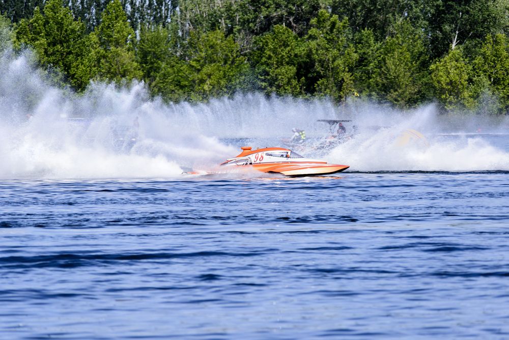 Speed boating at Howard Amon Park