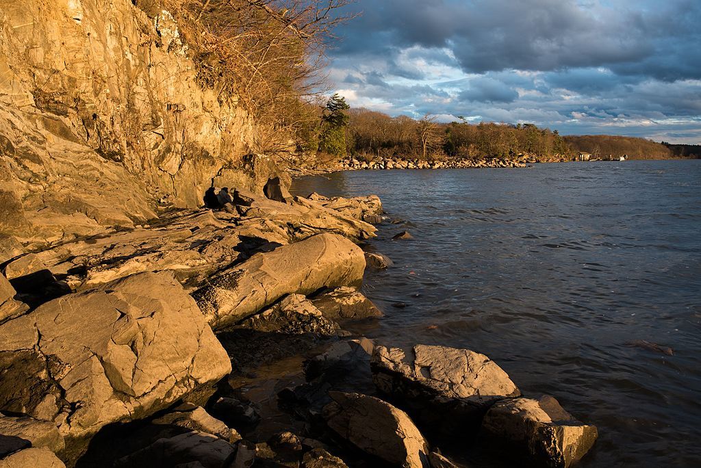 The waters of Mills Norrie State Park